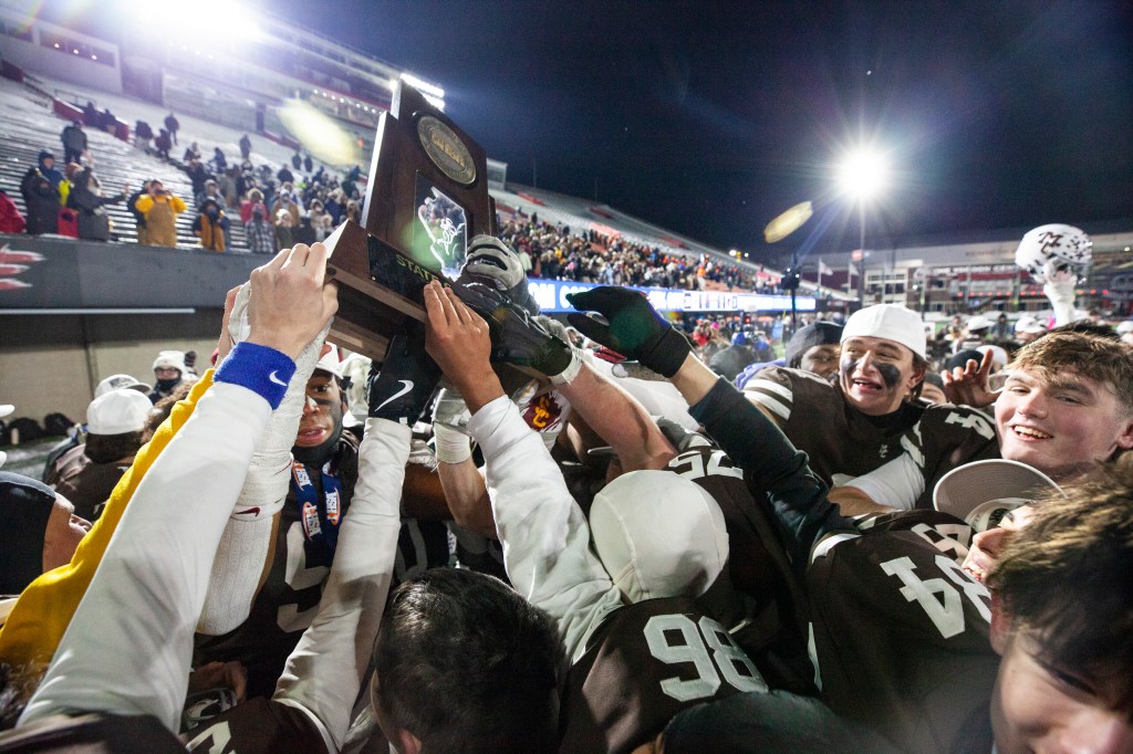 IHSA football playoffs to expand by 16 teams for each class