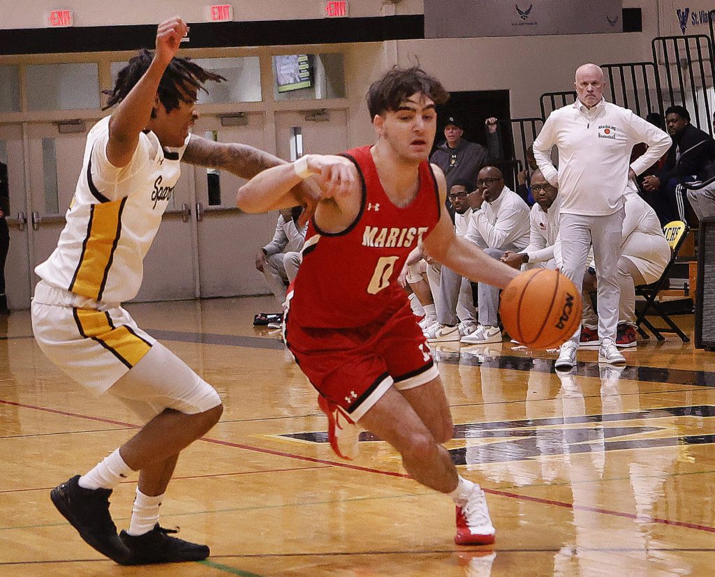 Adoni Vassilakis, Marist beat Marian Catholic