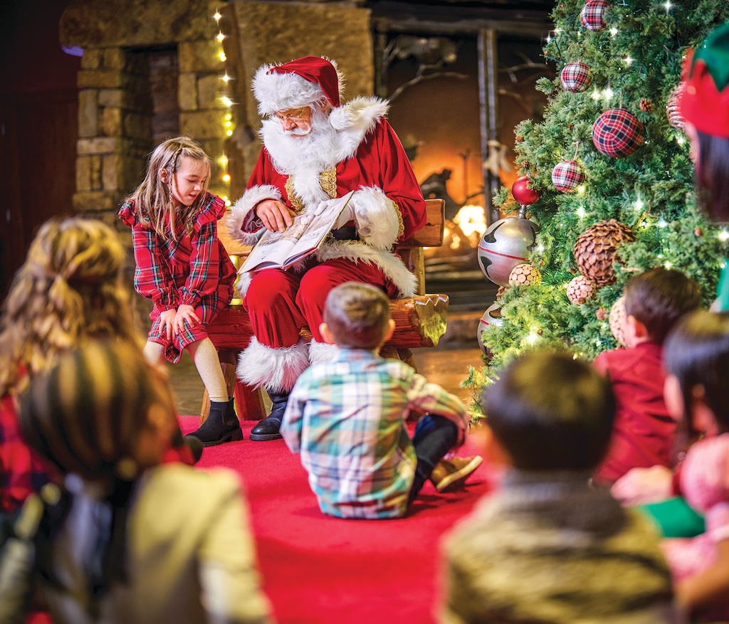 Where to See Santa Claus in Little Rock