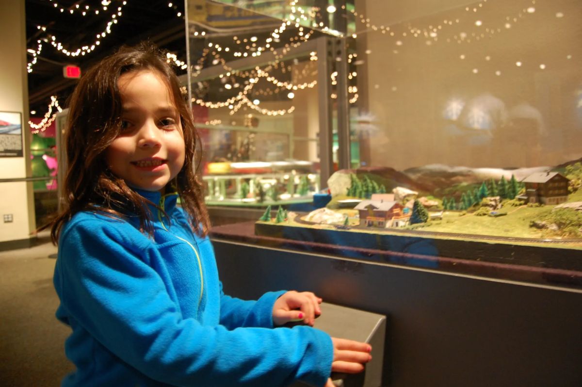 trainsgirl scaled 2 15 weekend events in Birmingham: sports, concerts + More—Jan. 9-11