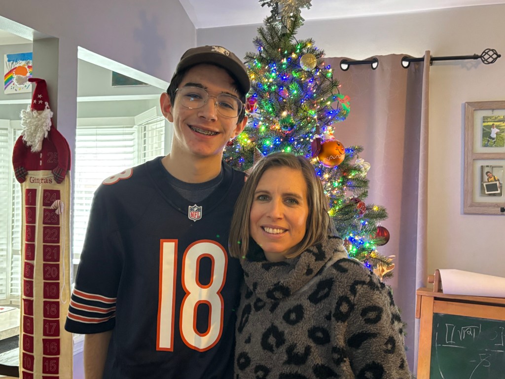 Tinley Park sophomore saves boy with Heimlich maneuver