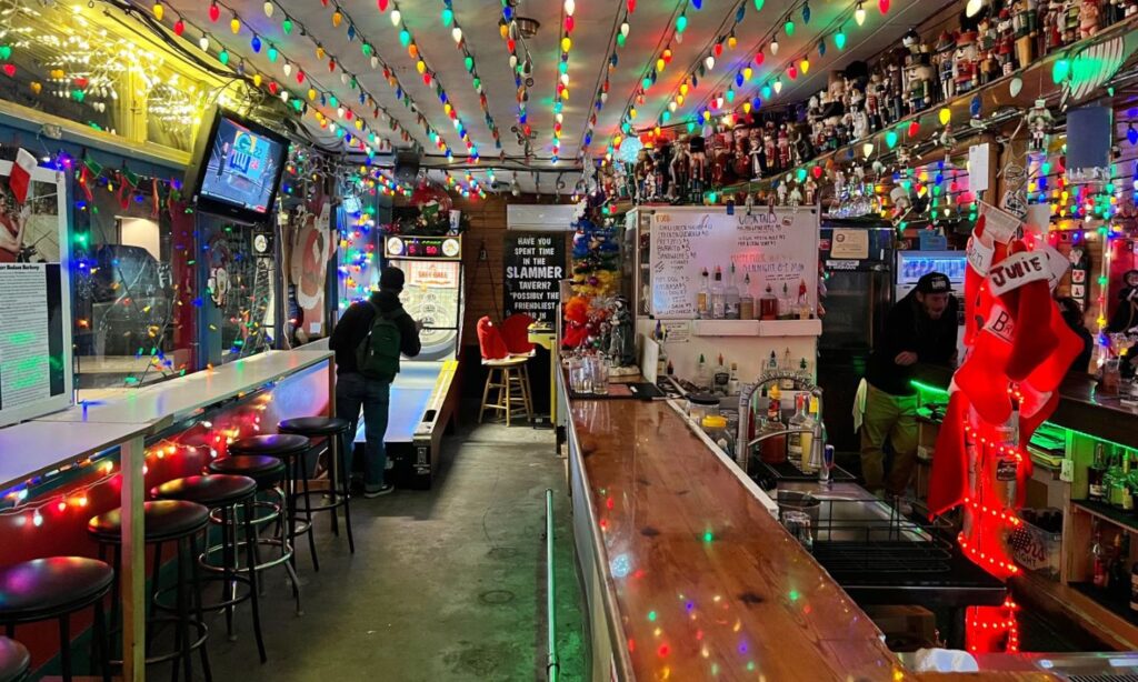 Celebrating the Dive Bars of Portland