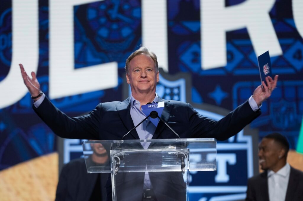 NFL Draft 2026: Latest order after Giants beat Cowboys, blowing shot at No. 1 pick