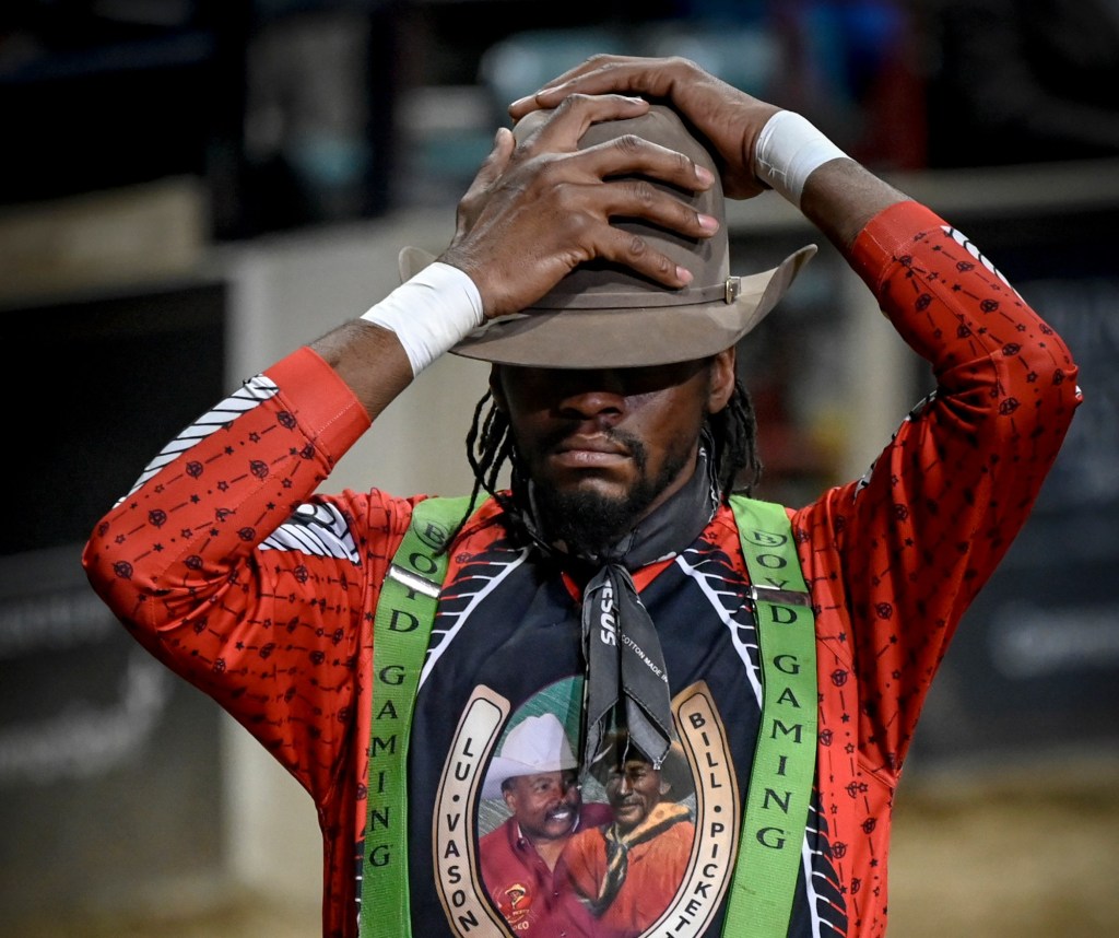 How rodeo clowns have evolved, from funnymen to bullfighters — with lives on the line – Baltimore Sun