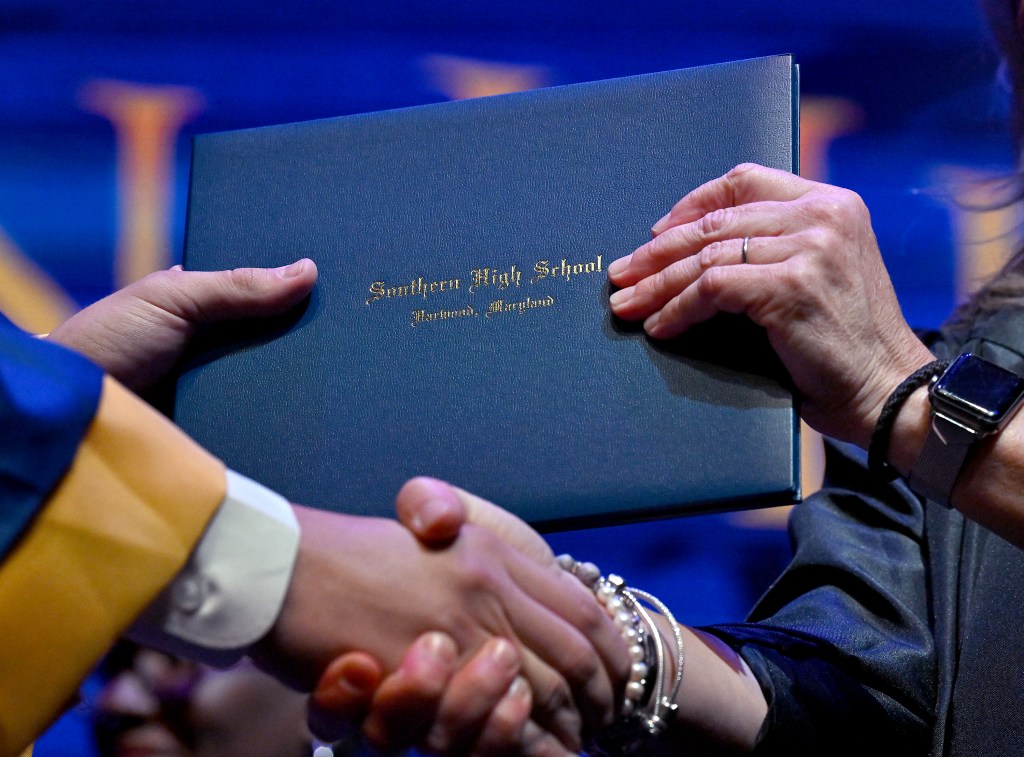 Anne Arundel County Schools lowers credit requirement to graduate