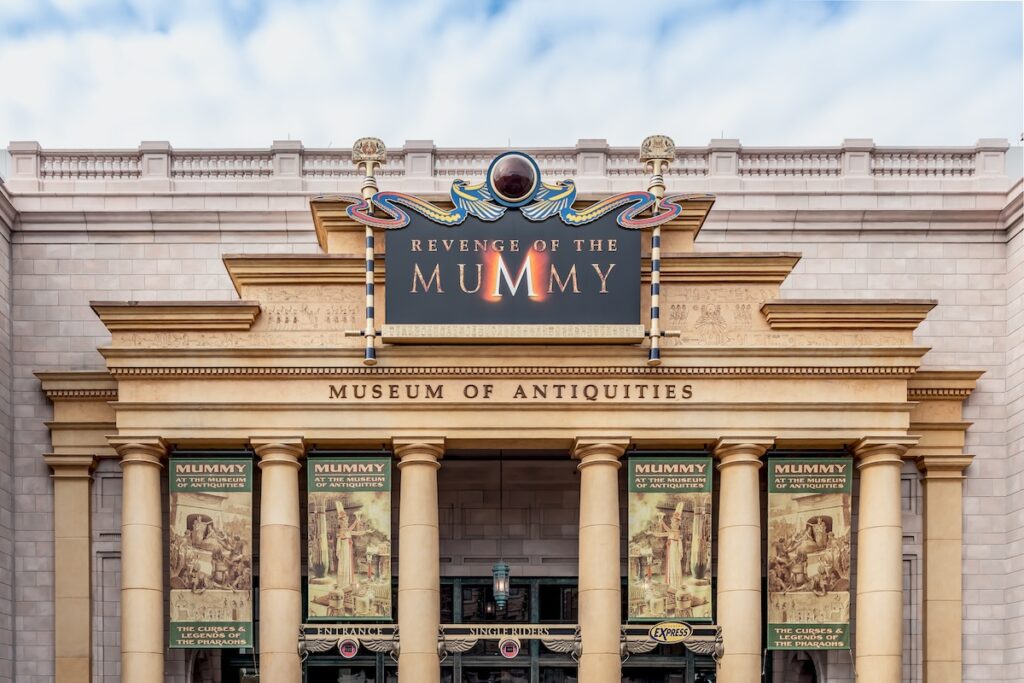 Woman died after riding Universal's Revenge of the Mummy, report says