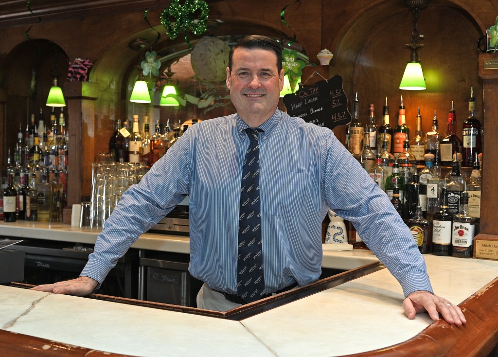 McGarvey’s bartender ‘Beans’ celebrates 30 years mixing drinks in downtown Annapolis