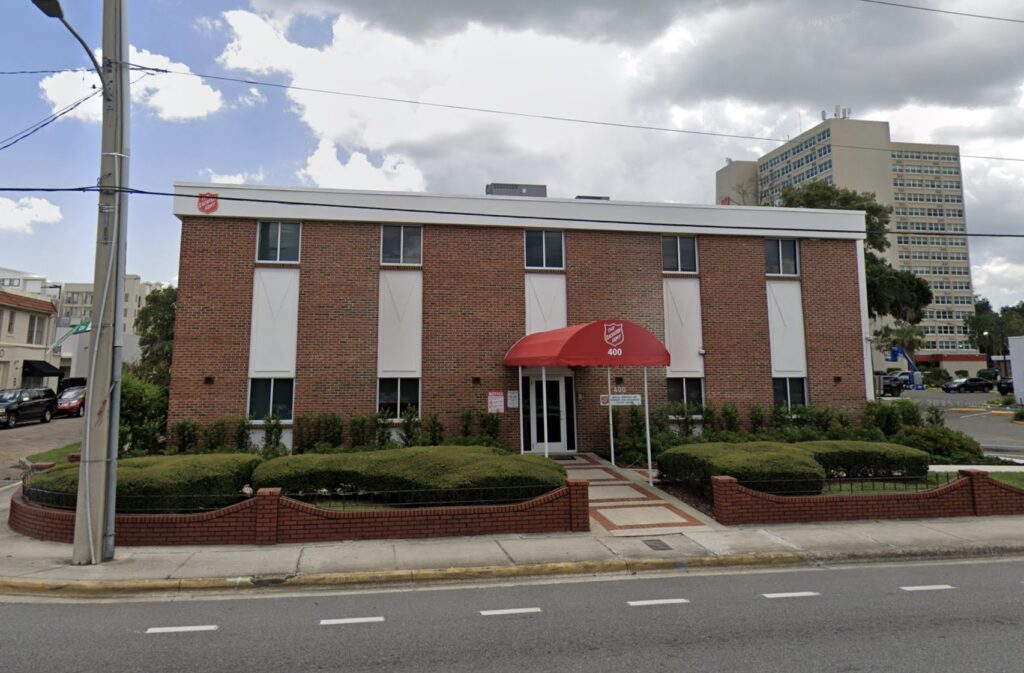 Cold shelters open in Orlando, Central Florida amid freeze warning