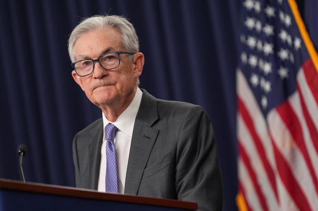 Fed may keep rates unchanged as economy shows signs of health