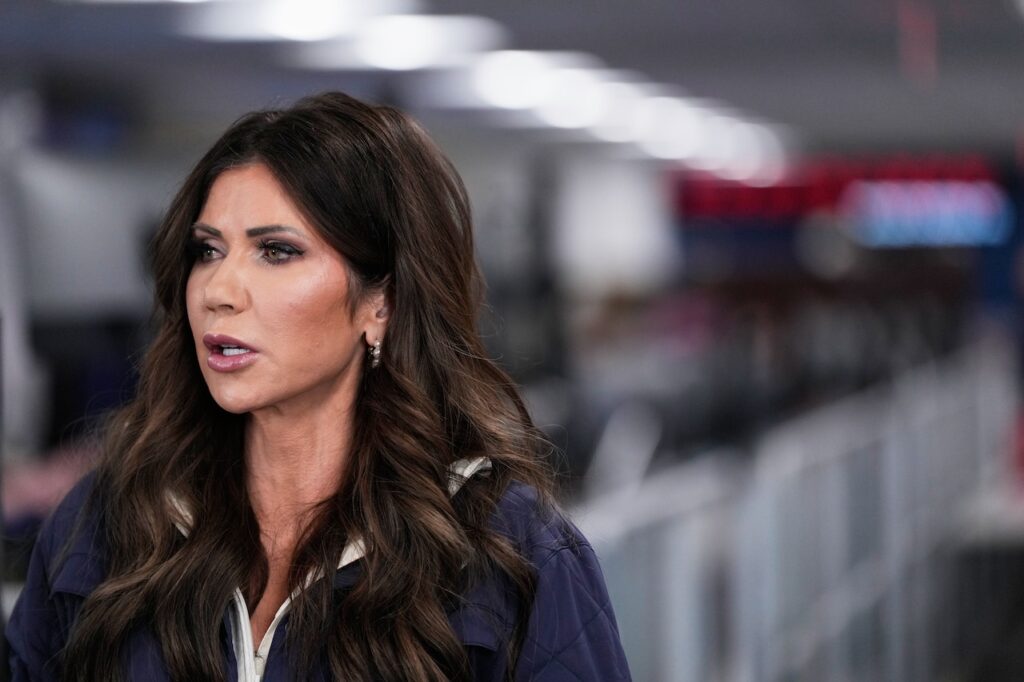 GOP senators break with Trump over Kristi Noem: 'She should be out of a job'