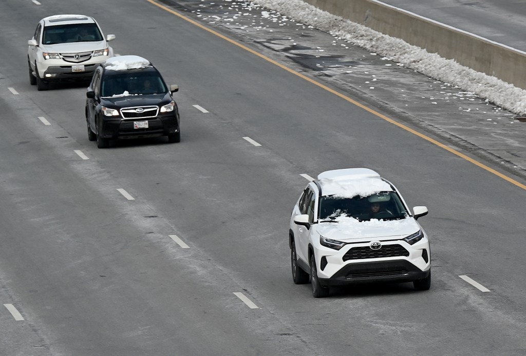 2 hospitalized after ice crashes through windshield on I-95 in Harford County