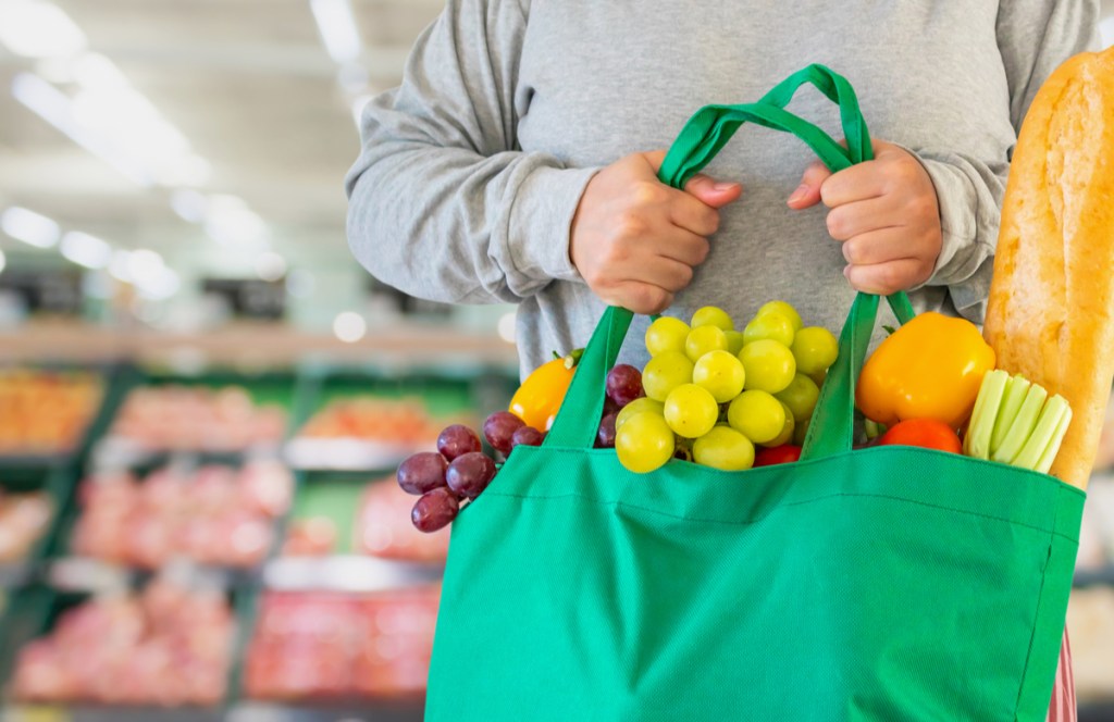 Elgin council wants more retailer input before plastic bag vote