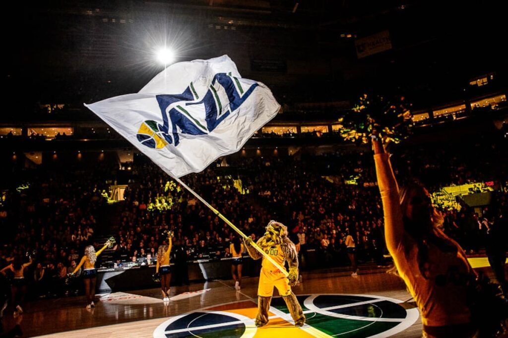 First 'Jazz Bear' mascot dies of cancer
