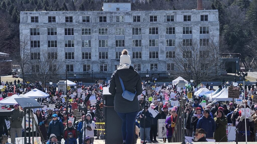Slideshow: Vermonters Rally to Trumpet 'No Kings'
