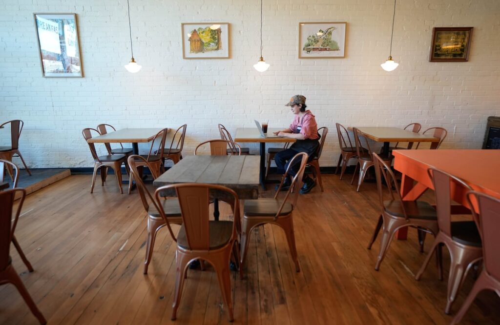 High-end SLC restaurants thrive as mid-priced places struggle to stay afloat