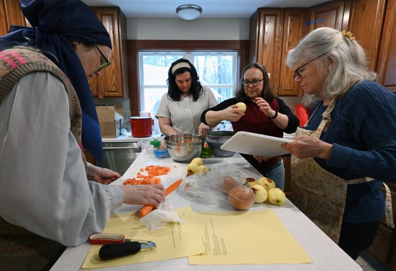 Passover brings Maine’s Jewish community together
