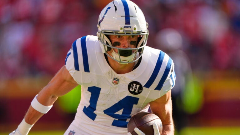 Indianapolis Colts wide receiver Alec Pierce runs the ball during the second half of an NFL football game against the Kansas City Chiefs, Sunday, Nov. 23, 2025, in Kansas City, Mo.