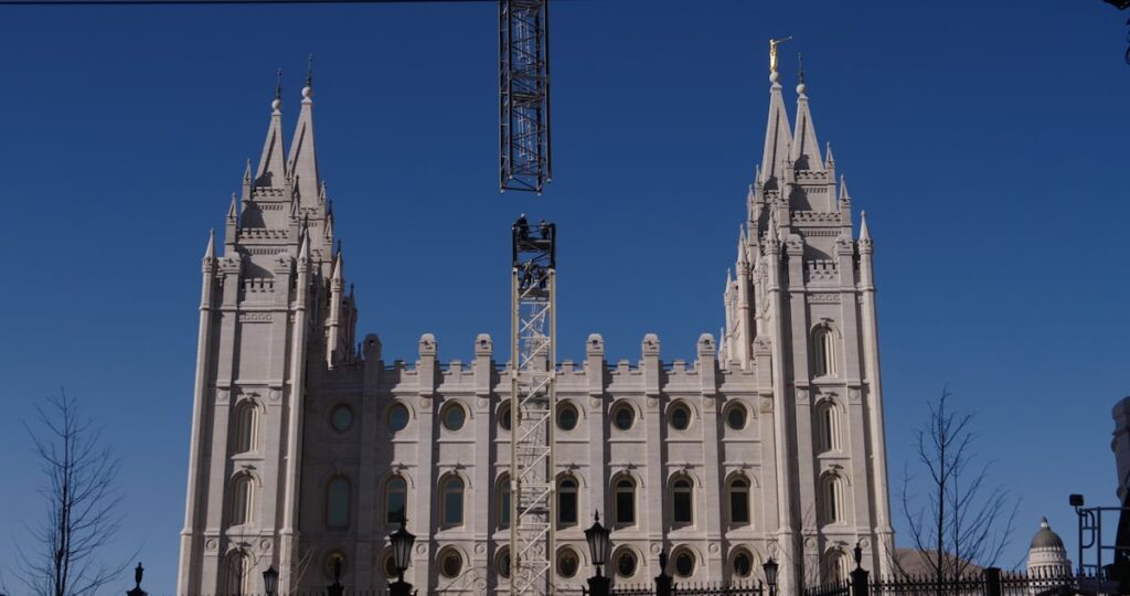 Salt Lake LDS Temple reaches milestone: No more scaffolding
