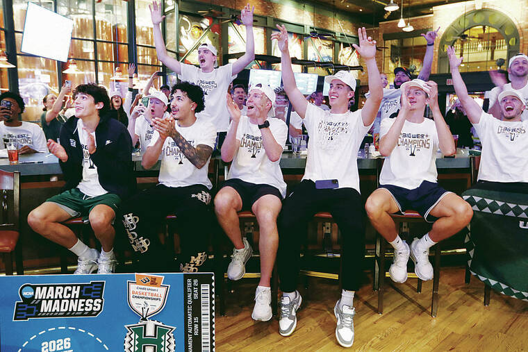 UH draws SEC champion Arkansas in NCAA basketball tournament