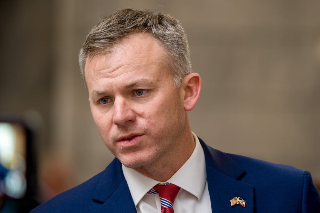 Utah deserves a representative who, unlike Rep. Moore, challenges reckless presidential decisions