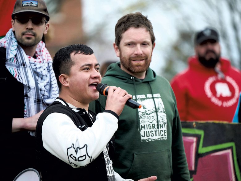 Cómo Justicia Migrante Creó un Movimiento Dentro y Fuera de las Granjas