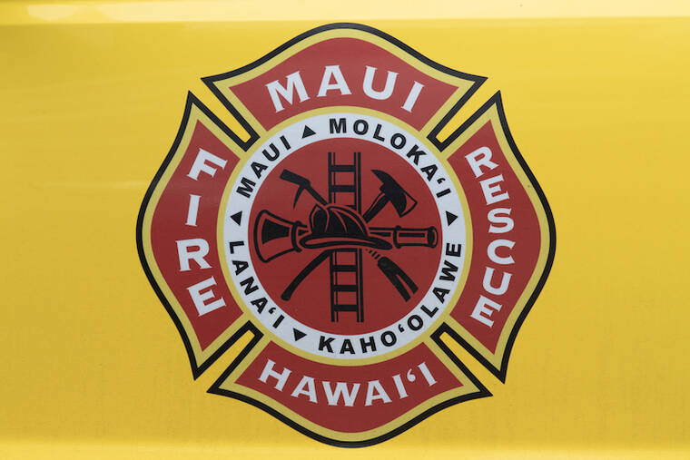 2 rescued after plane goes down off Molokai’s Kalaupapa Airport