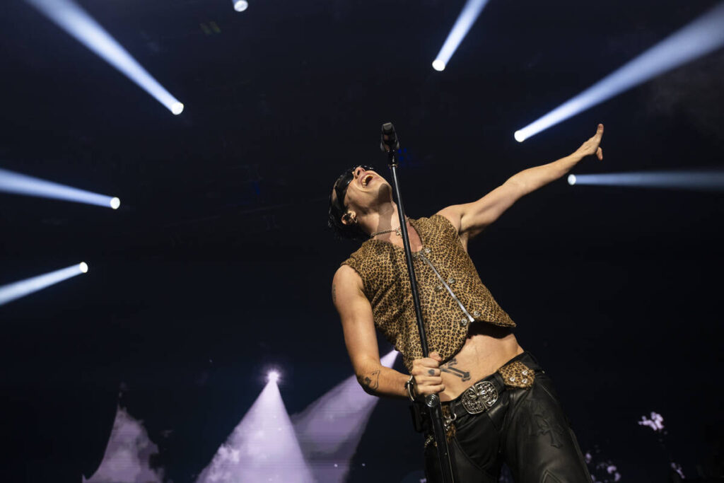 Yungblud performs at PH Live on Tuesday, May 19, 2026, in Las Vegas. (Chase Stevens/Las Vegas R ...