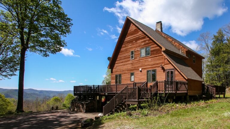 For $625k, 14.6 acres of nature at the foothills of the Berkshires