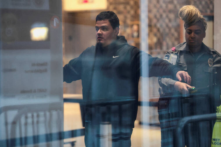 Judge dismisses indictment against Salvadoran migrant Kilmar Abrego