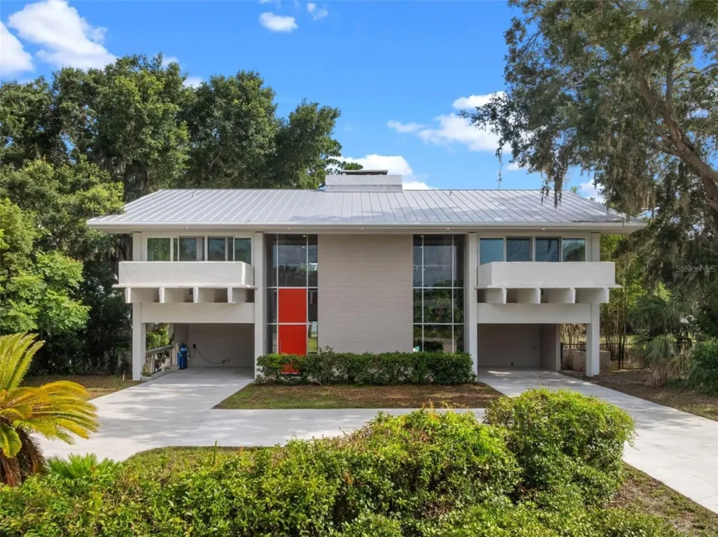 'The Guest House,' by mid-century modern architect Gene Leedy, is now for sale in Winter Haven