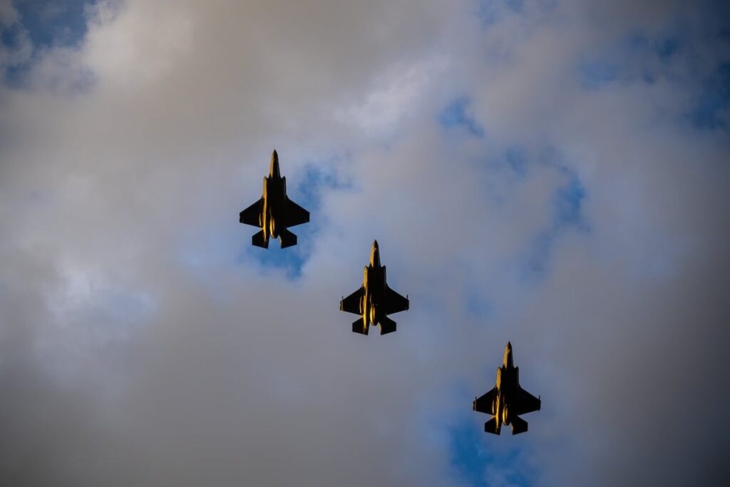 Jets fly over Salt Lake Valley for Utah Talons softball team's opener, Hill Air Force Base says