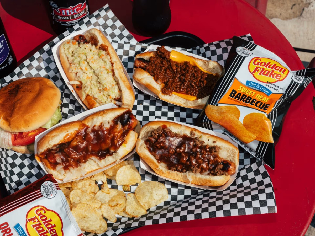 hot dogs and chips