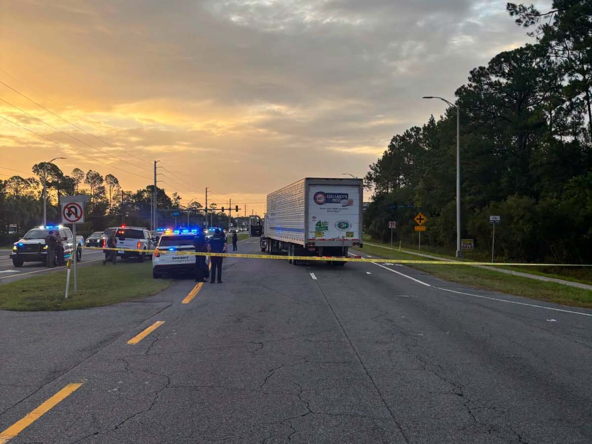 One day after man is killed running from ICE in Florida, Trump says traffic stops should continue
