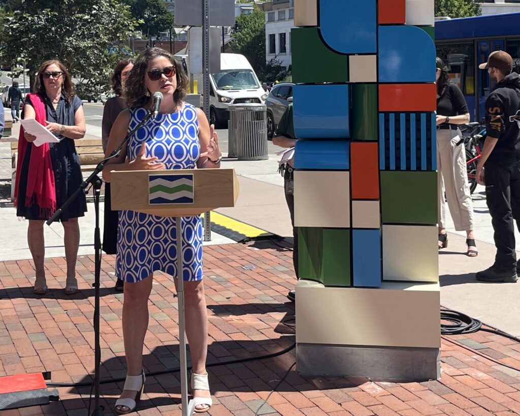 Burlington Celebrates Opening of Newly Constructed Main Street