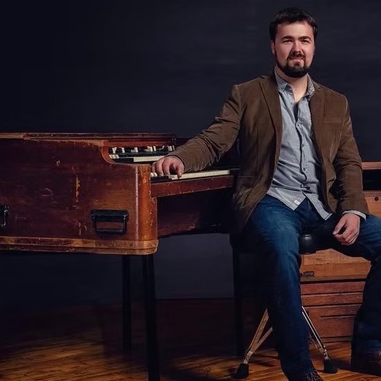 Jazz group brings 400-pound electromechanical keyboard to Freeport