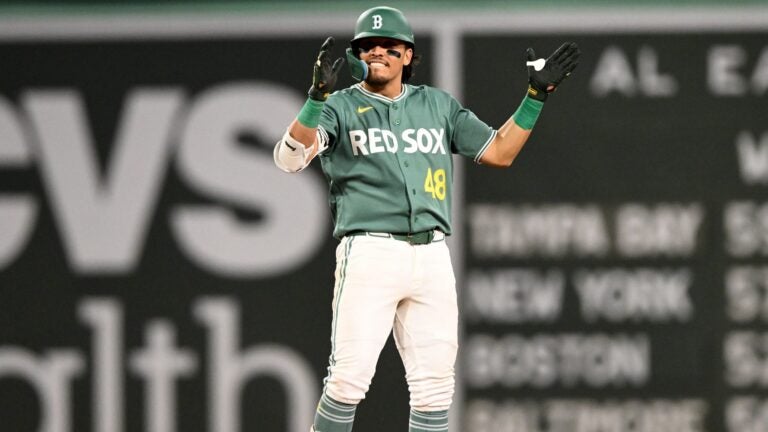 Red Sox come back late, prevail in first game post-win streak