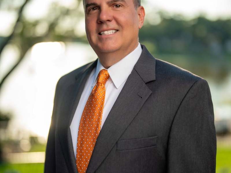 DeSantis taps sheriff’s deputy to fill Orange County Commission vacancy