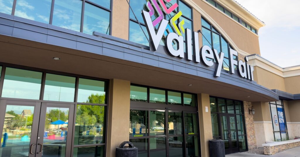 Man accused of stabbing West Valley City mall employee indicted for hate crime