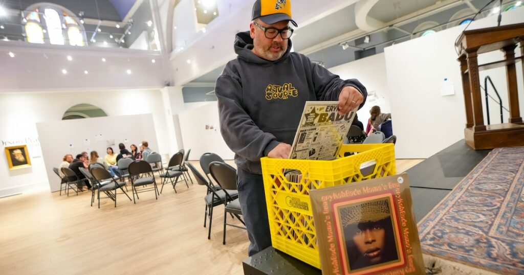 Utah's 3hive record lounge launches Kickstarter for FM indie radio station
