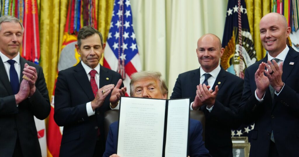 How the ruling class is making public lands more private