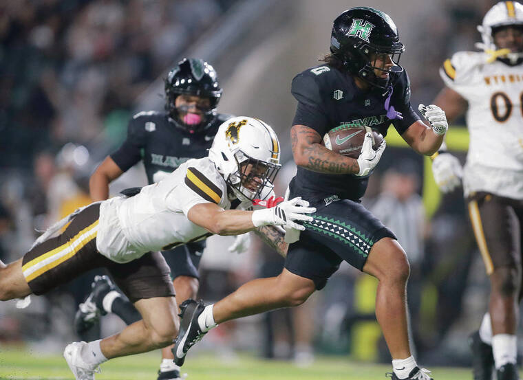 Hawaii football preview Day 6: Running back Cam Barfield