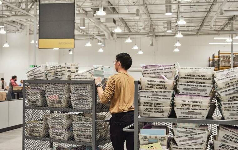 Judge lifts temporary block on USPS mail voting rule