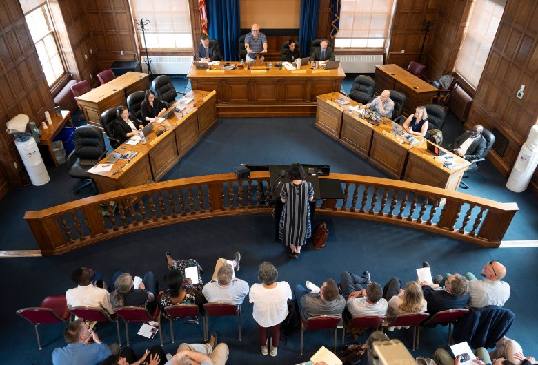 Portland City Council repeals downtown entertainment buffer