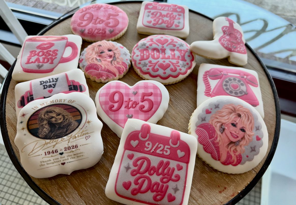 Children's of Alabama sends kids home with free Dolly Parton books 2 Savage's Bakery Dolly Day cookies