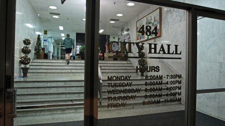 Everett City Hall to be closed Tuesday due to 'cybersecurity incident'