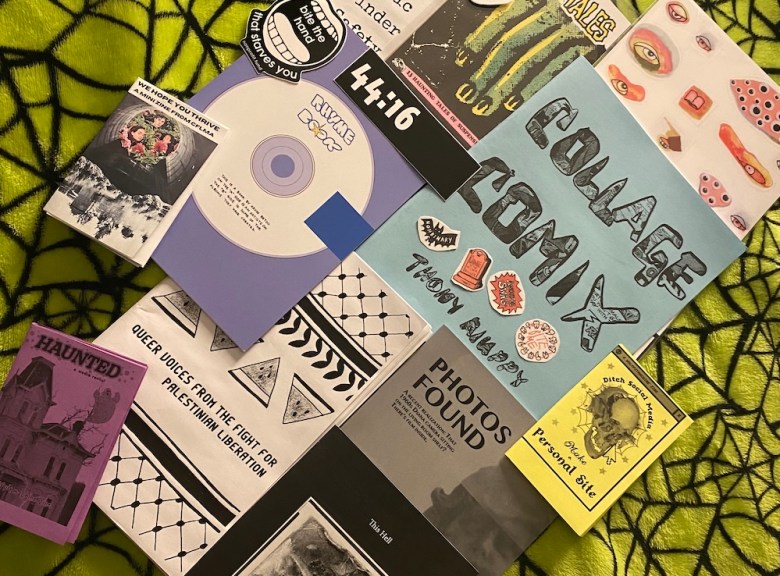 Zines at Orlando zine workshop