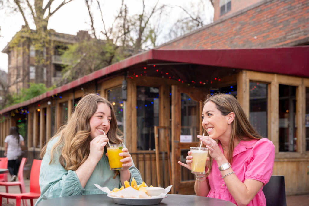 'It's Nice to have you in Highland Park' porch crawl returns for third year, Oct. 18, 2026