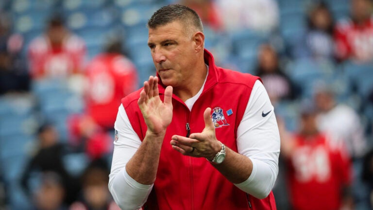 Mike Vrabel Patriots Raiders
