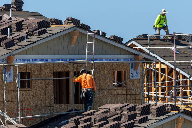 U.S. homebuilding slumps as permits hit 3-1/2-year low